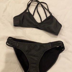 Pily q bikini